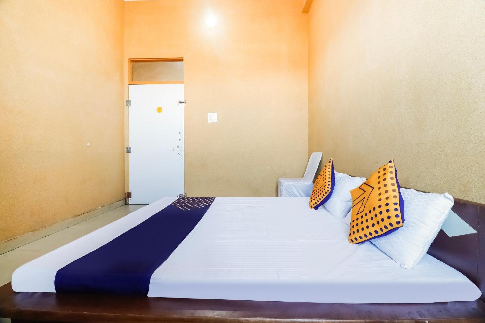 Spot On 68319 Hotel Nakhralo Rajasthan Resort Dźajpur Zewnętrze zdjęcie