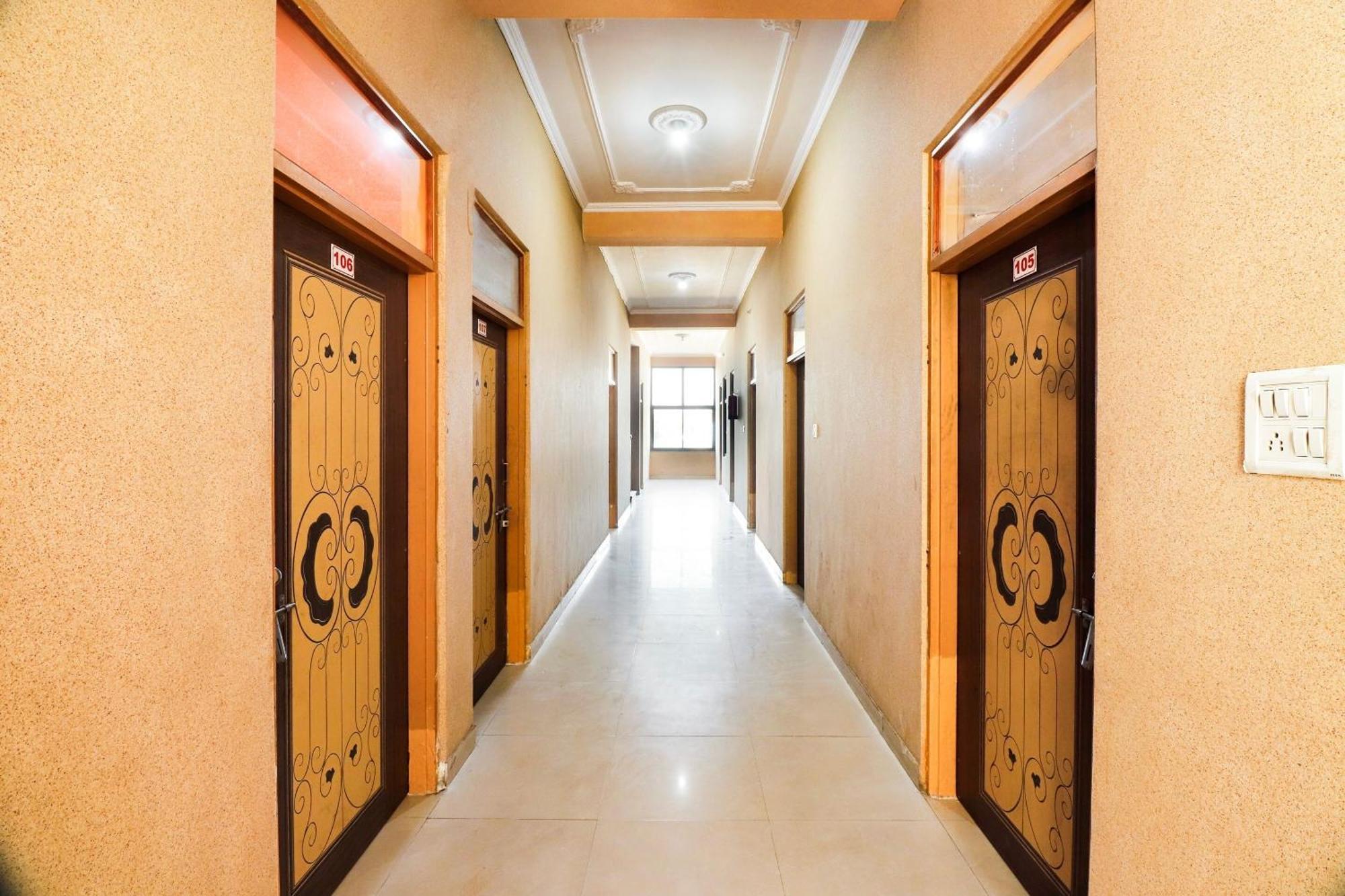 Spot On 68319 Hotel Nakhralo Rajasthan Resort Dźajpur Zewnętrze zdjęcie
